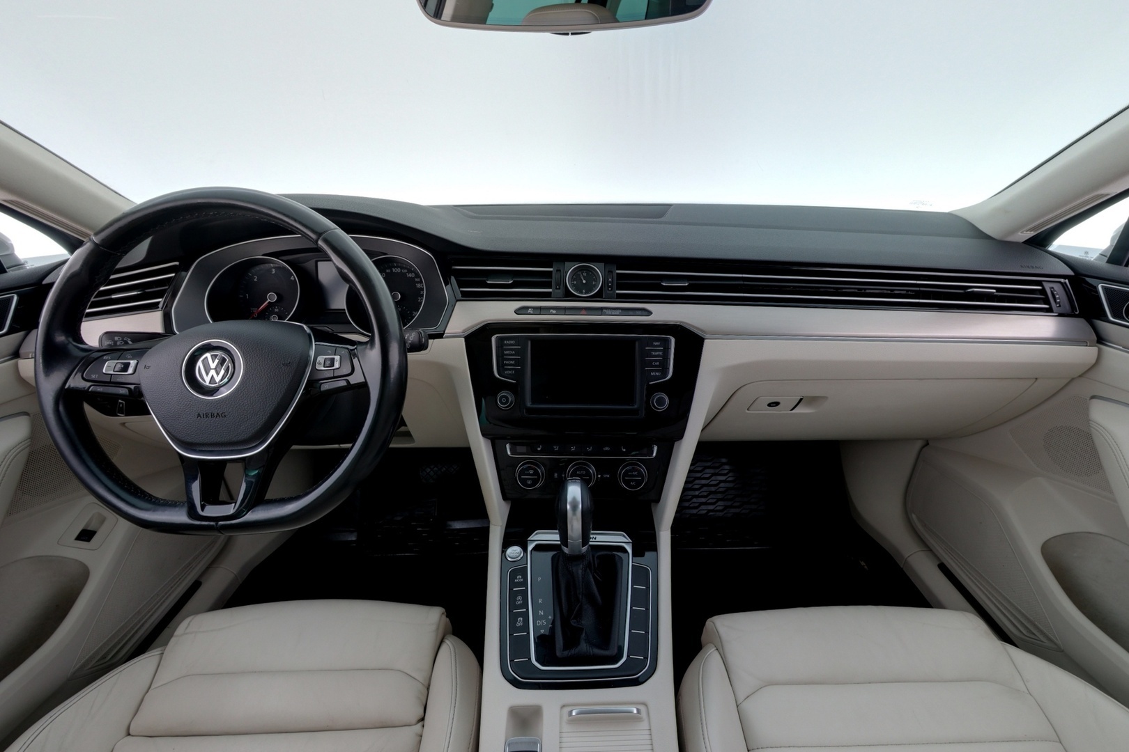 VOLKSWAGEN Passat 2015