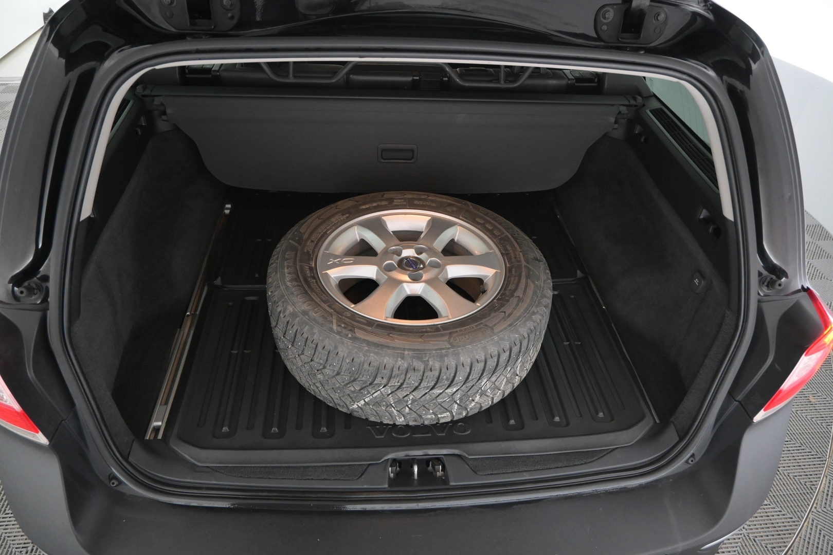 VOLVO XC70 2016