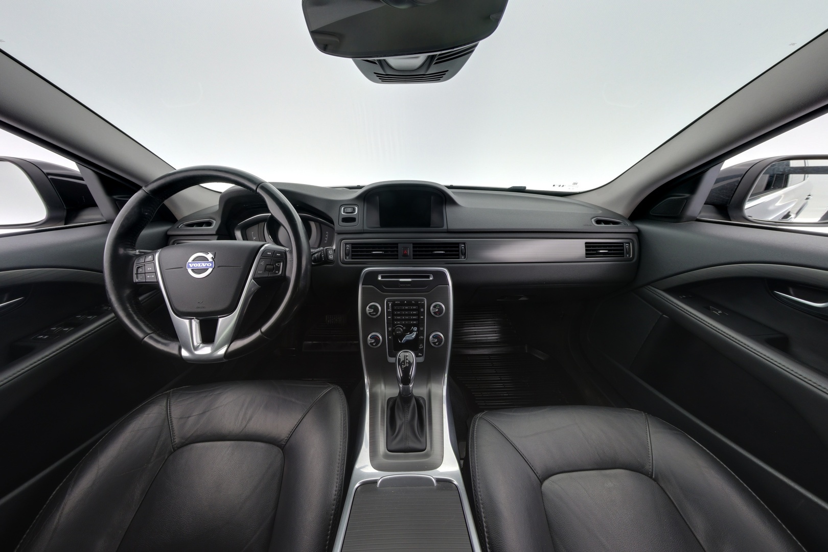VOLVO XC70 2016