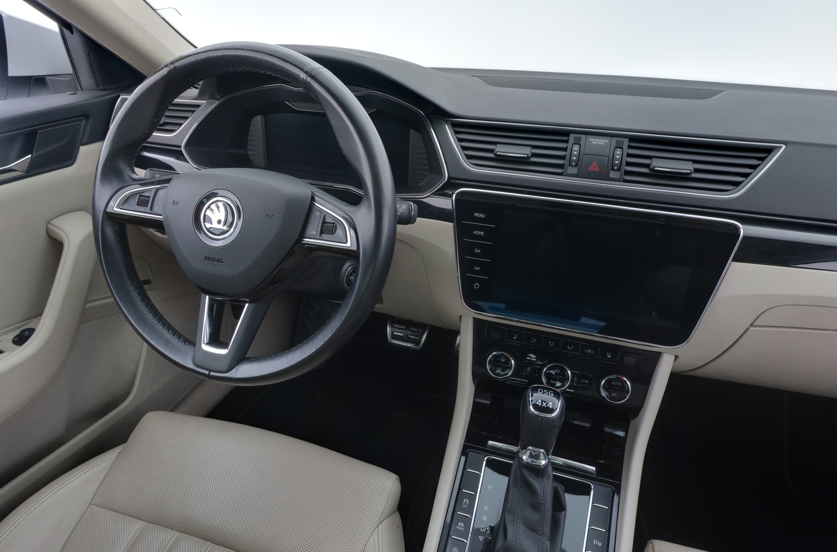 SKODA Superb 2019