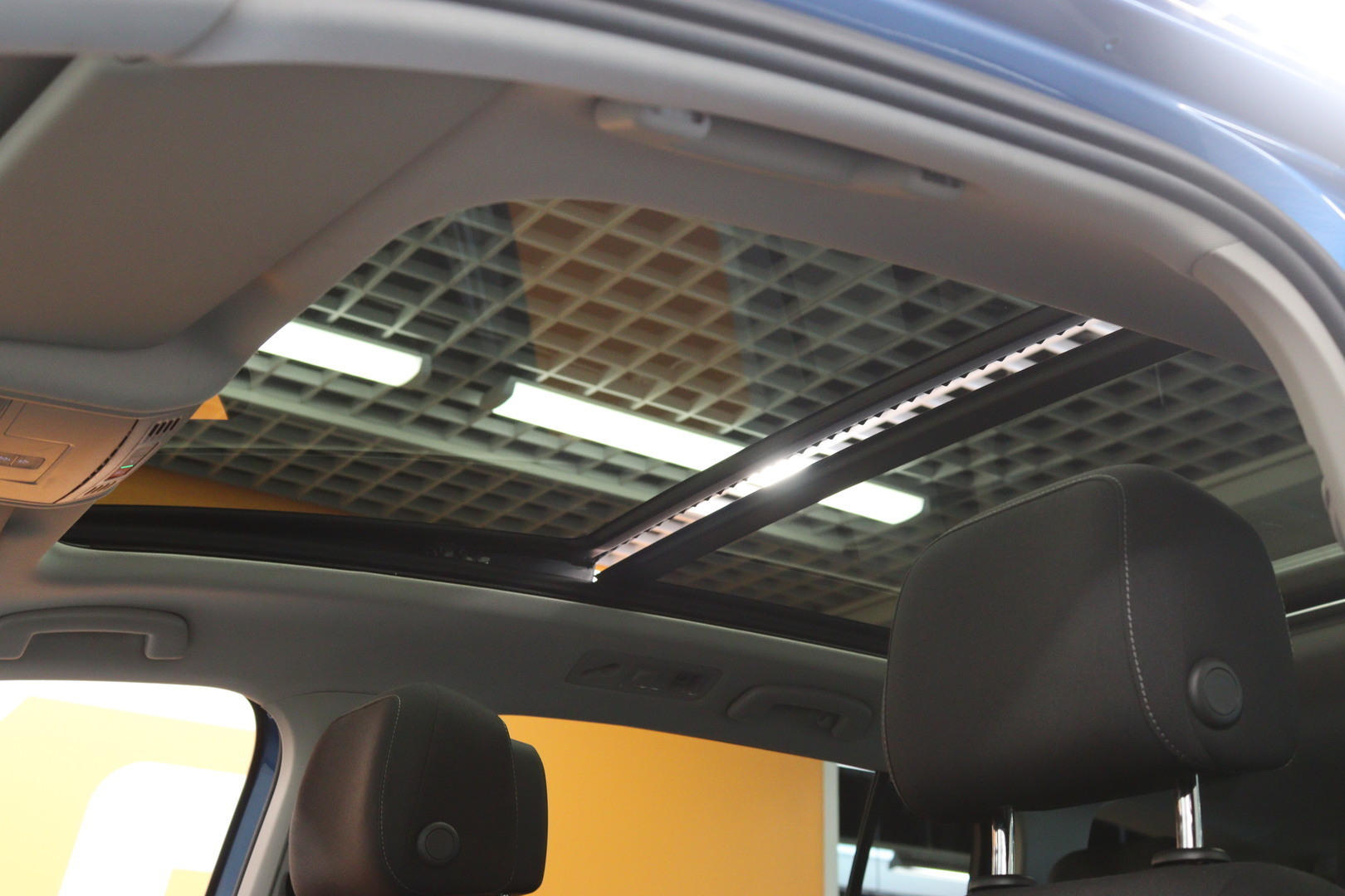 VOLKSWAGEN Touran 2021