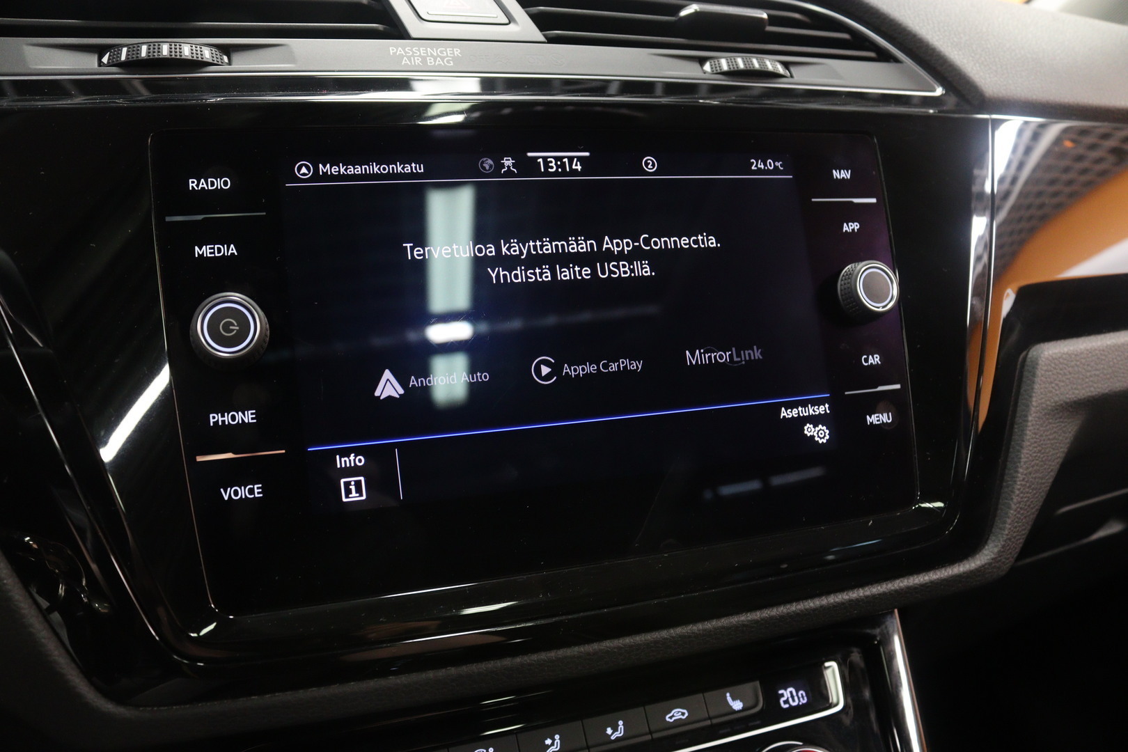 VOLKSWAGEN Touran 2021