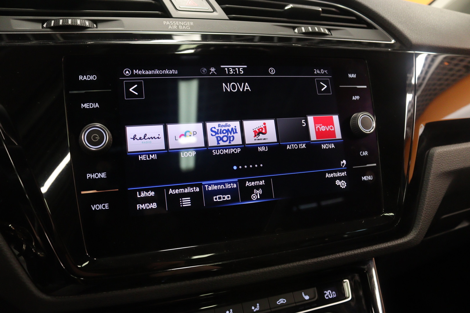 VOLKSWAGEN Touran 2021