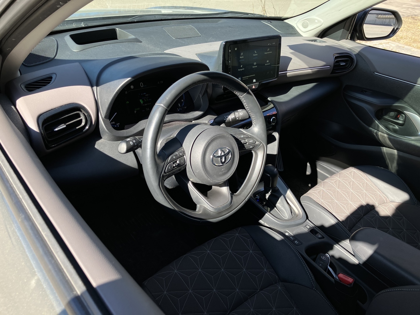 TOYOTA Yaris Cross 2022