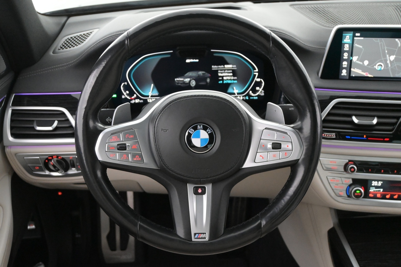 BMW 745 2021