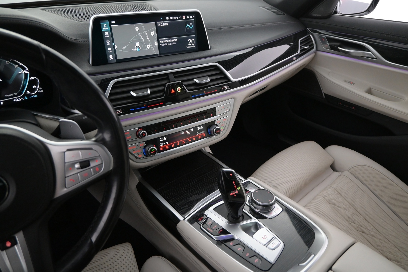 BMW 745 2021