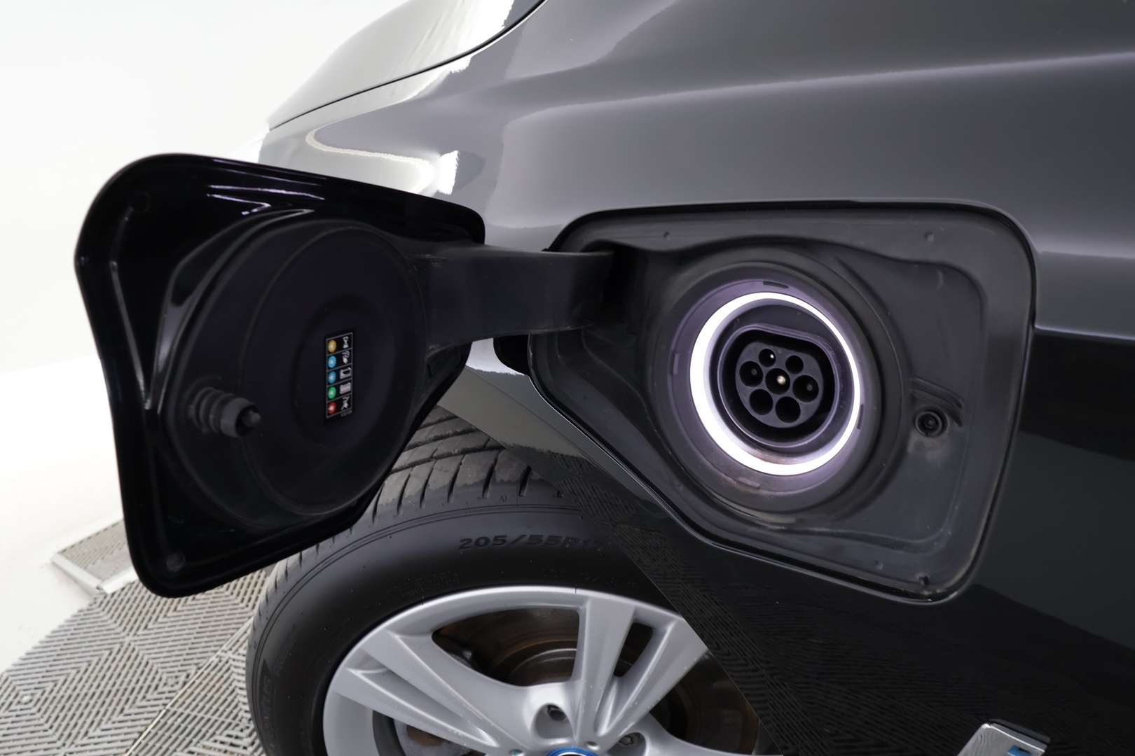 BMW 225 2017