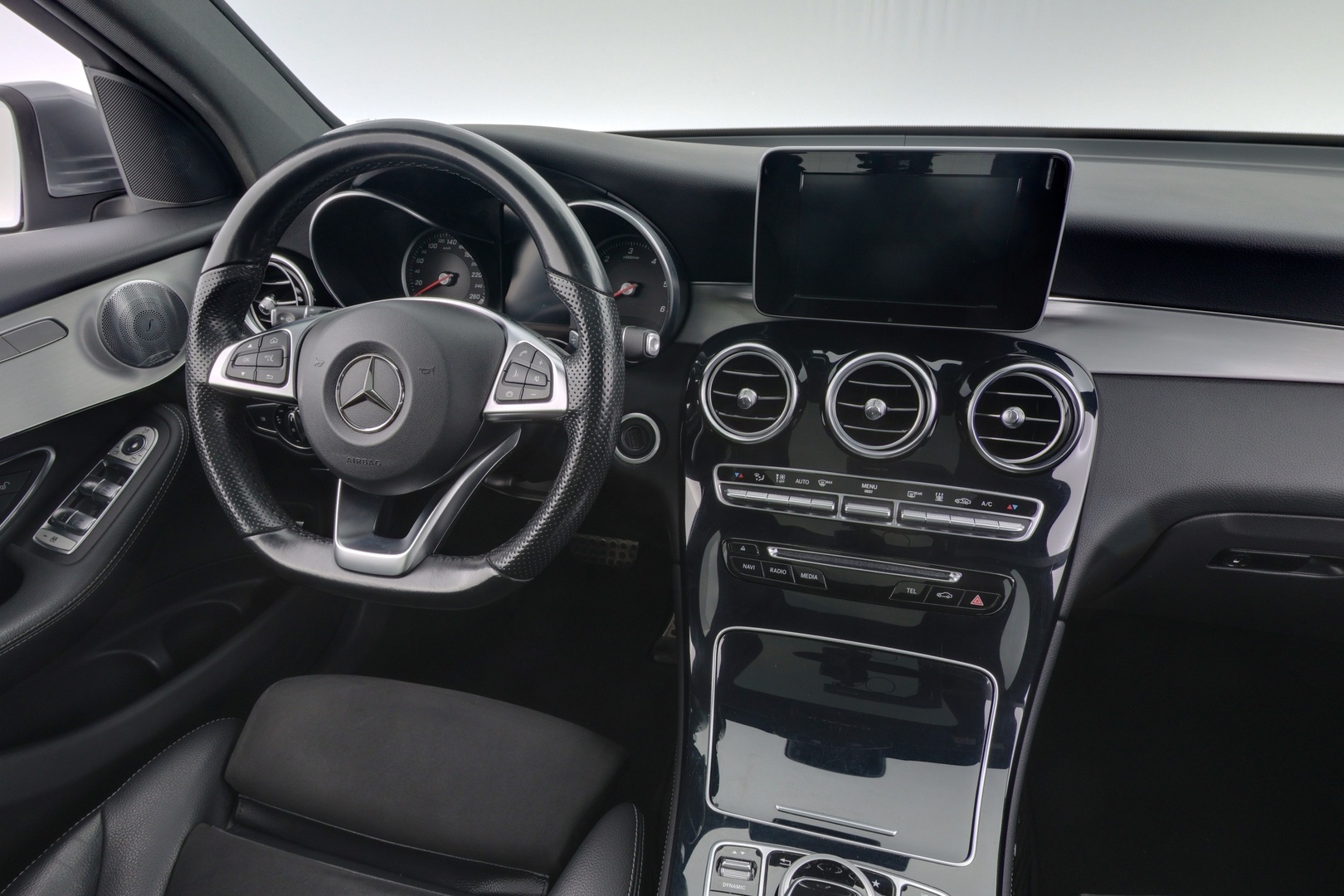 MERCEDES-BENZ GLC 2016