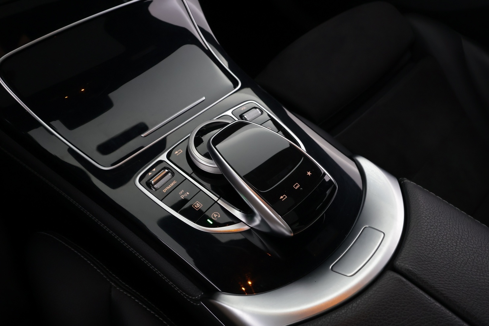 MERCEDES-BENZ GLC 2016
