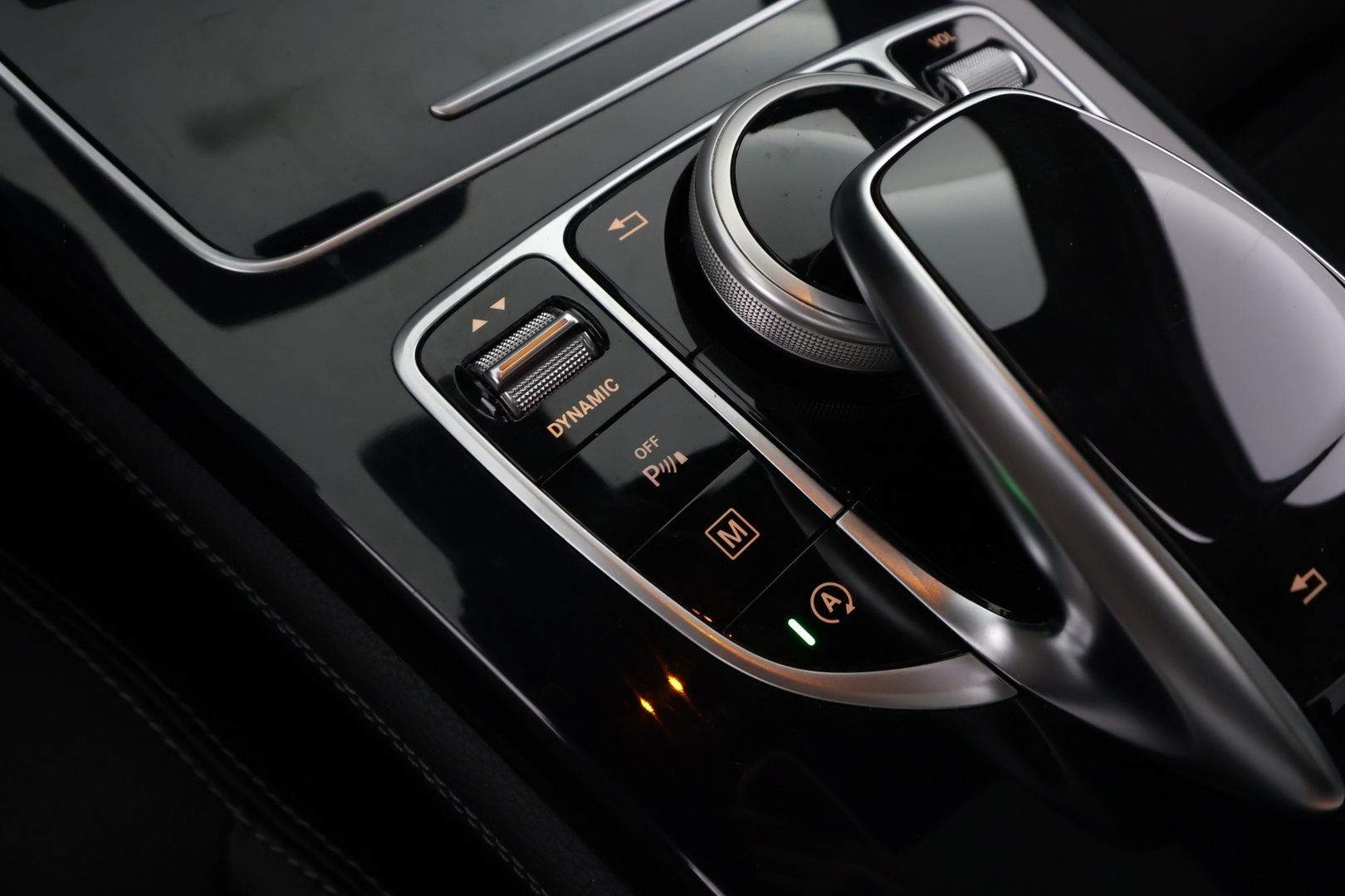 MERCEDES-BENZ GLC 2016