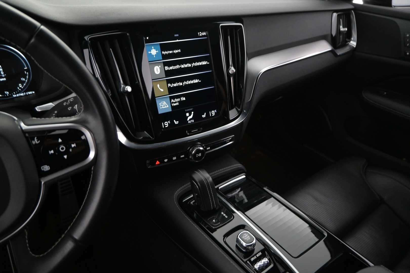 VOLVO V60 2021