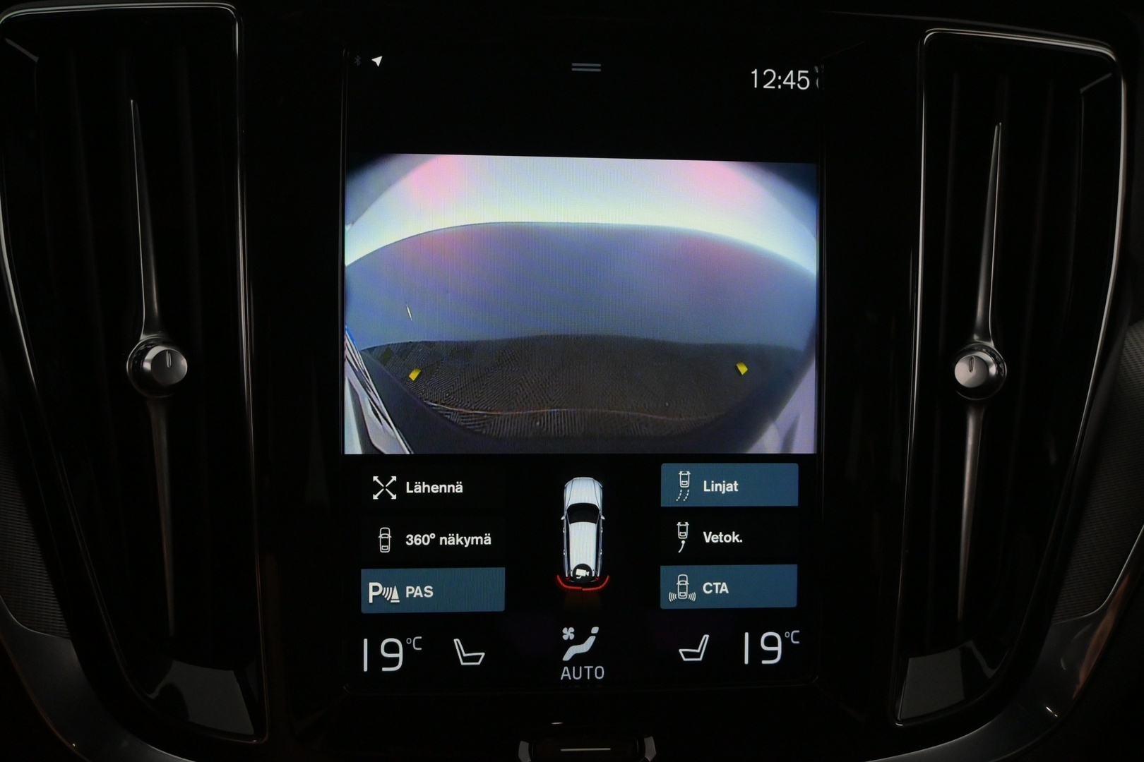 VOLVO V60 2021