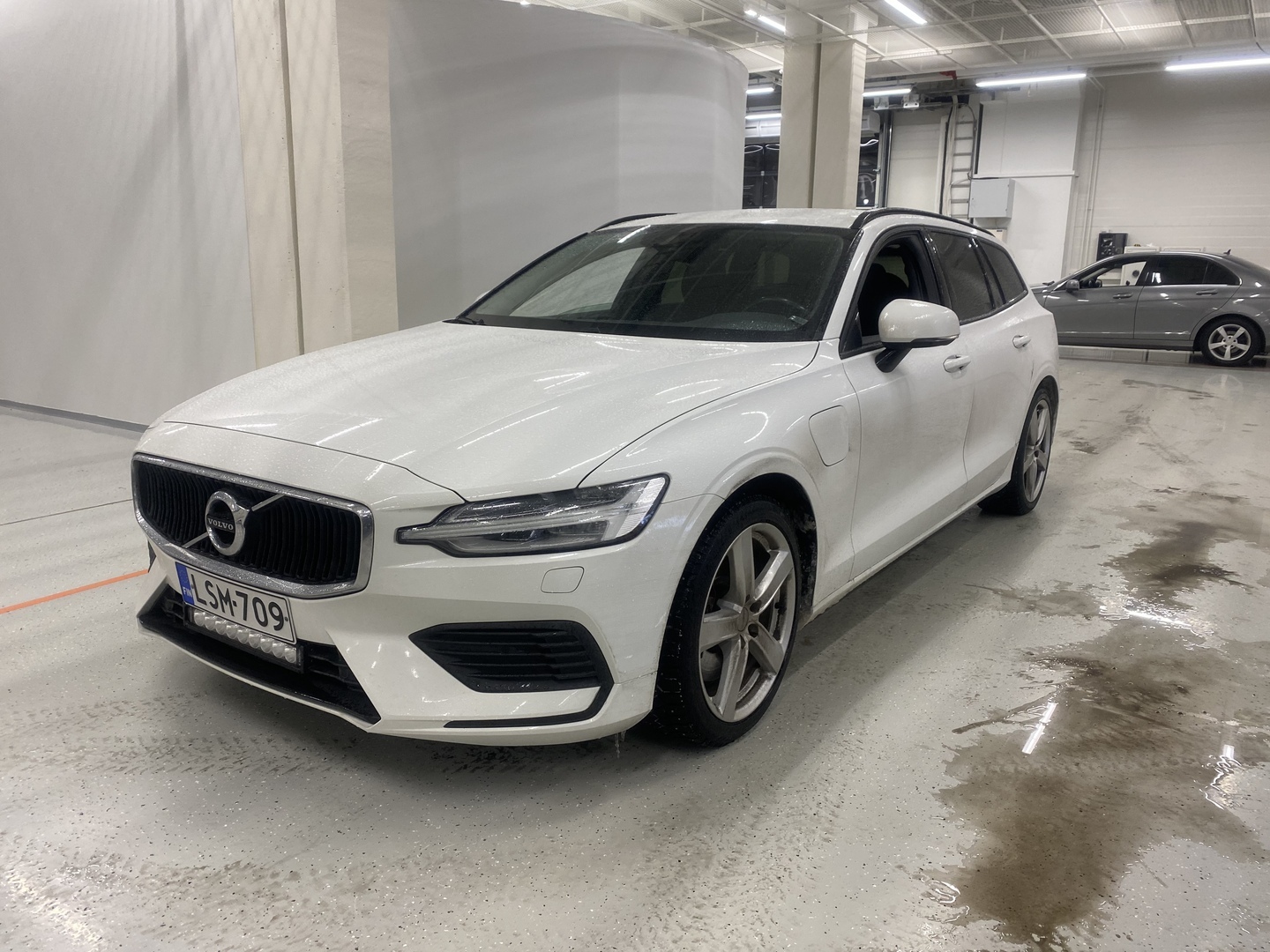 VOLVO V60 2020