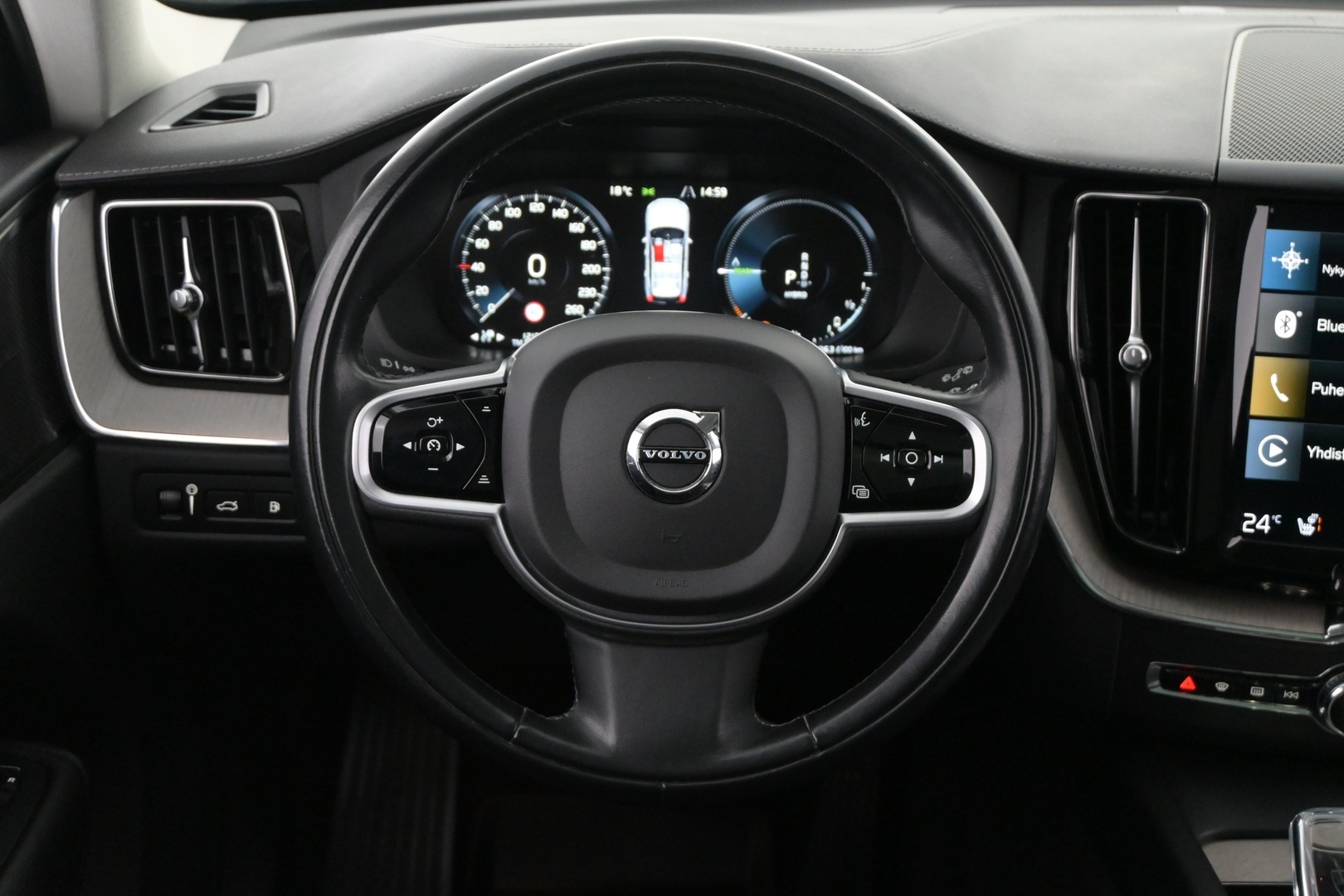 VOLVO XC60 2021