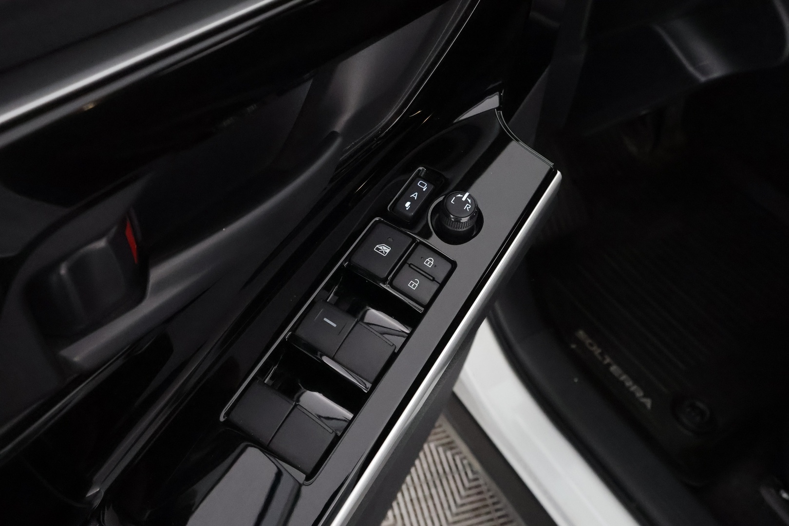 SUBARU Solterra 2024