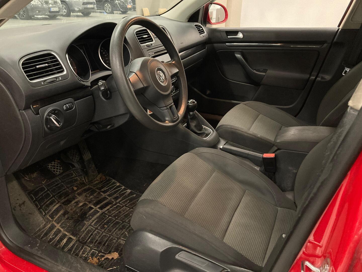 VOLKSWAGEN Golf 2011