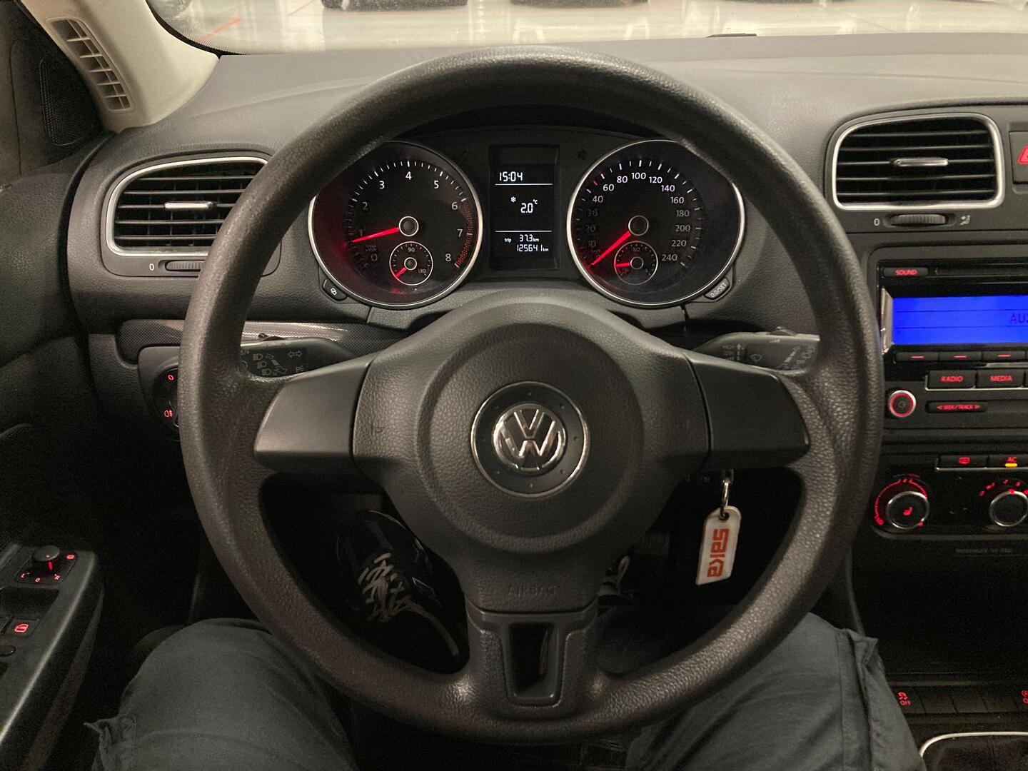 VOLKSWAGEN Golf 2011