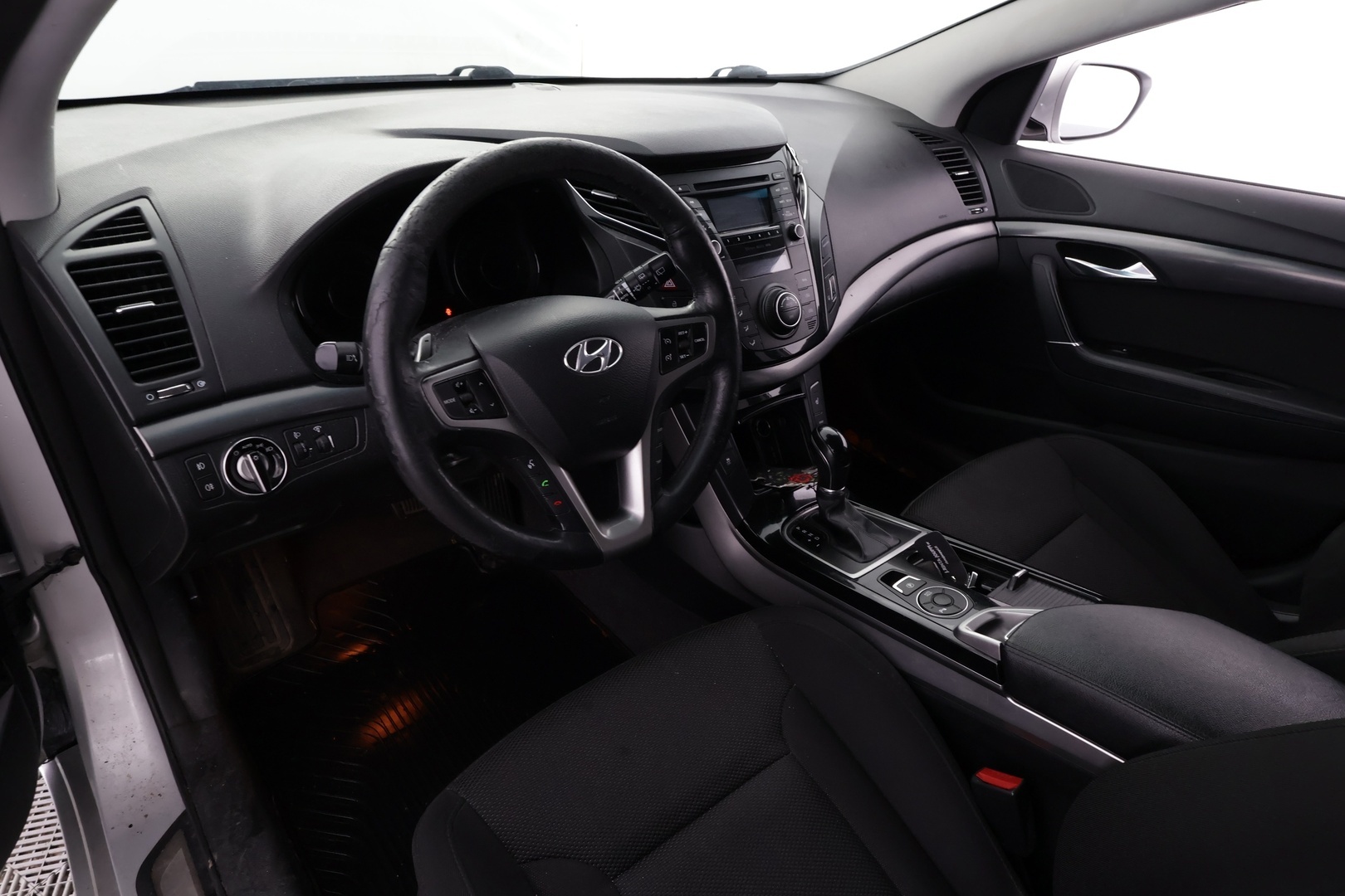 HYUNDAI i40 2012