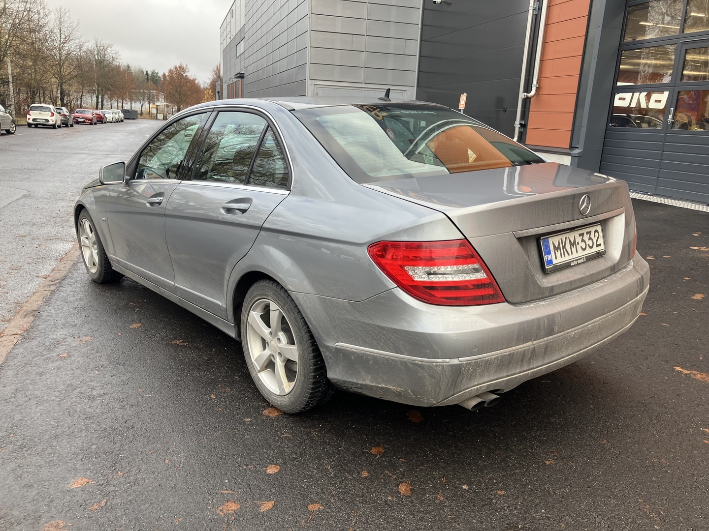 MERCEDES-BENZ C 2012