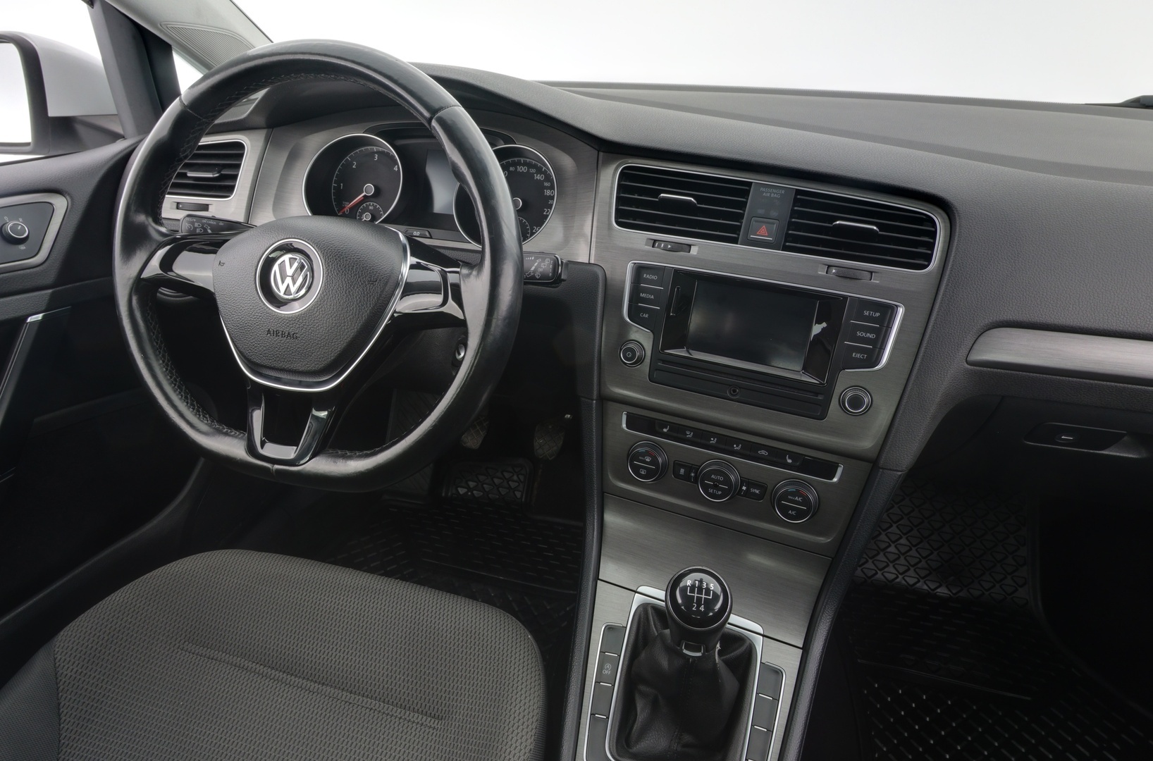 VOLKSWAGEN Golf 2013