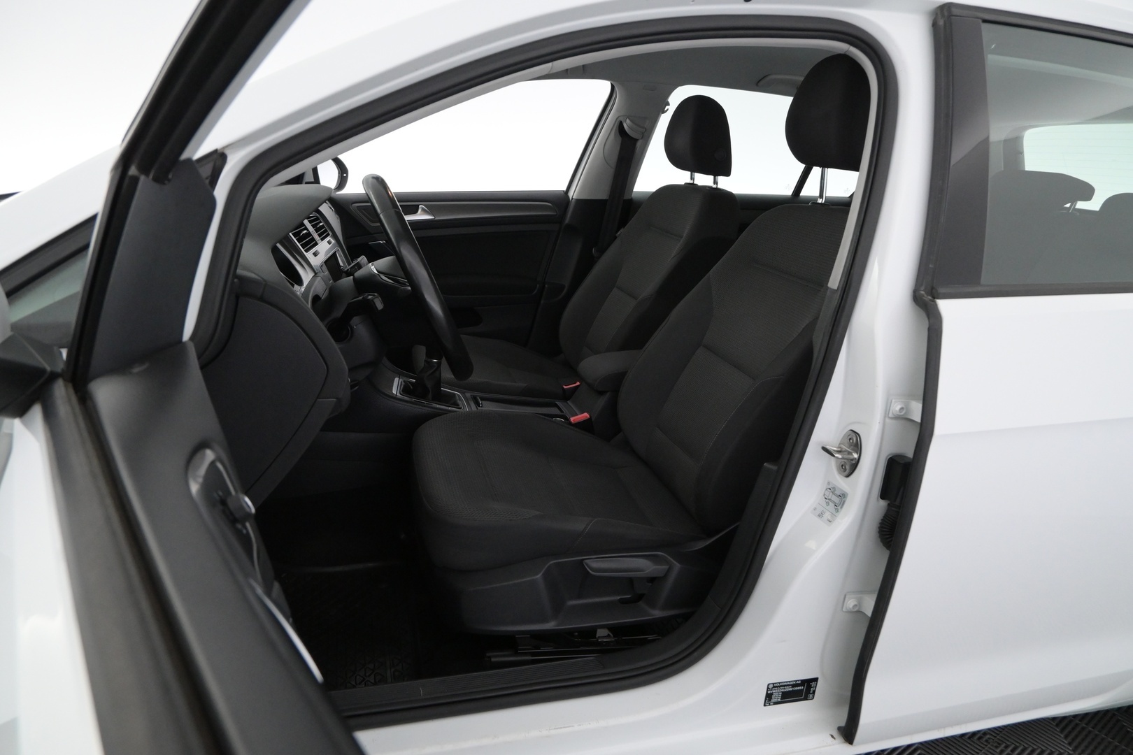 VOLKSWAGEN Golf 2013