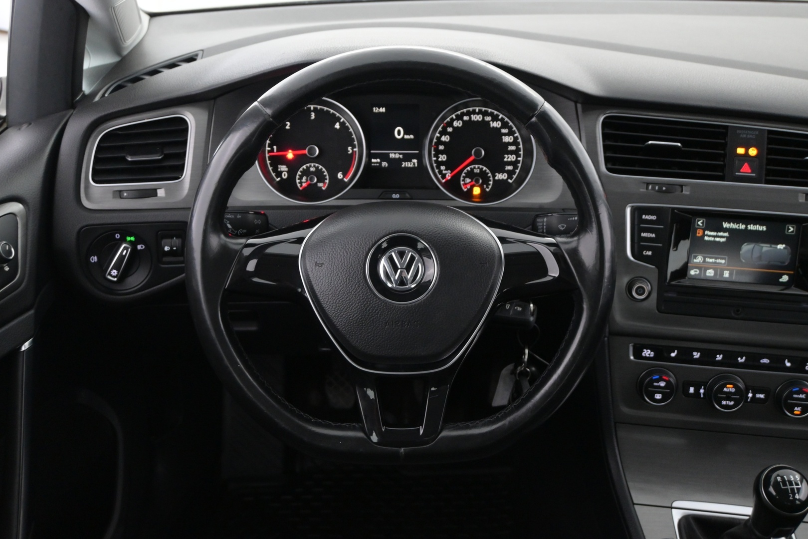 VOLKSWAGEN Golf 2013