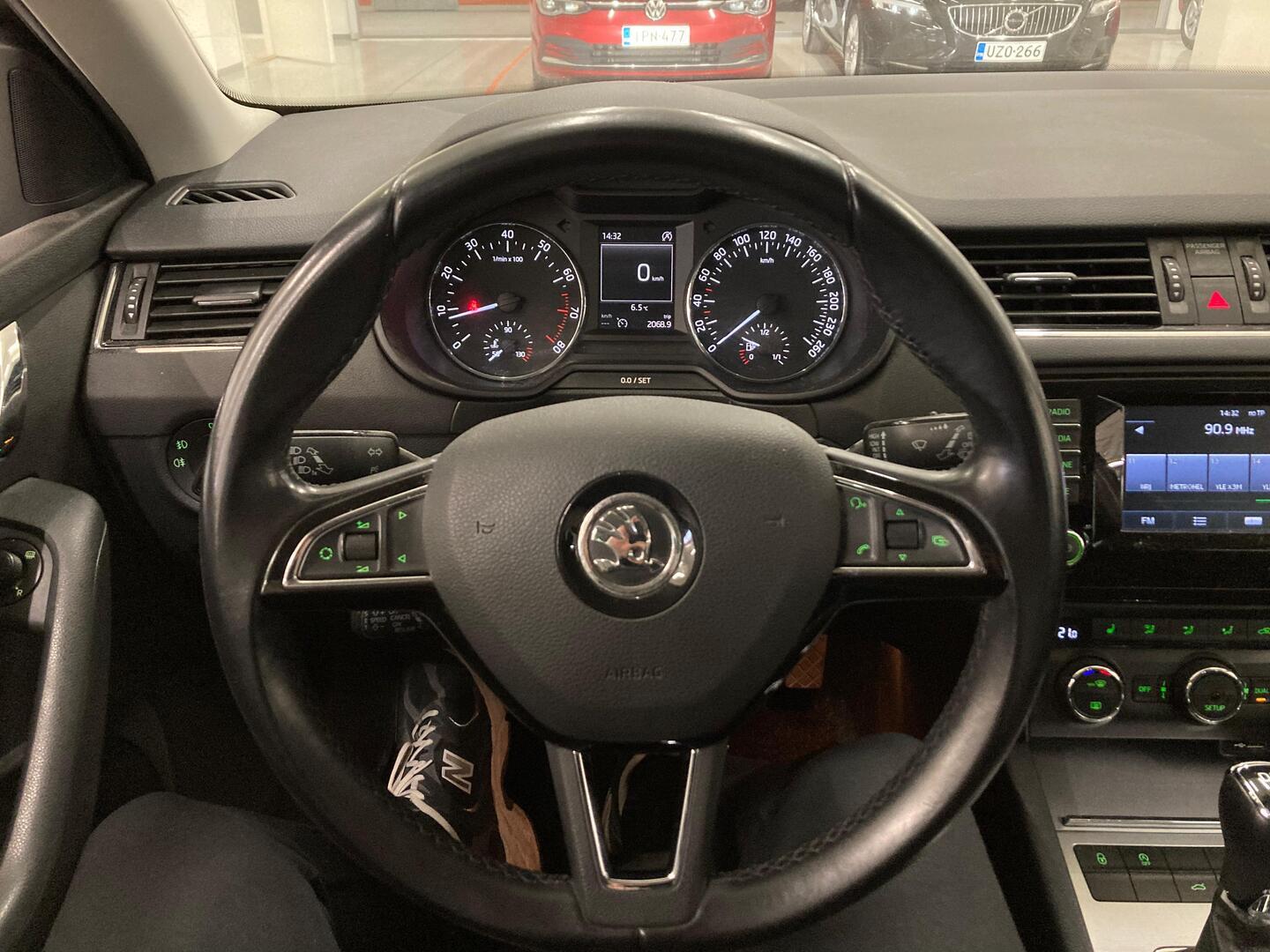SKODA Octavia 2014