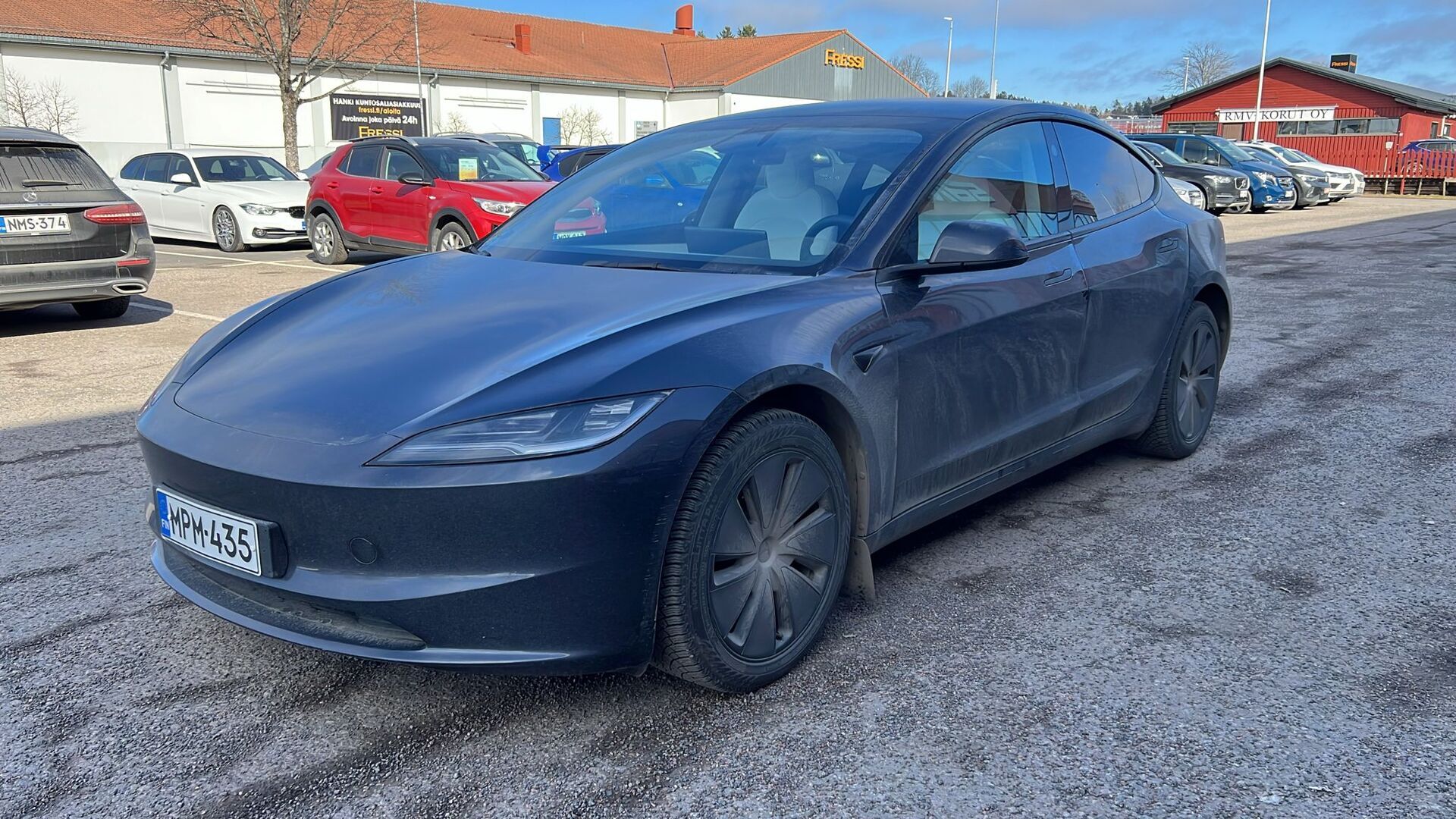TESLA Model 3 2024