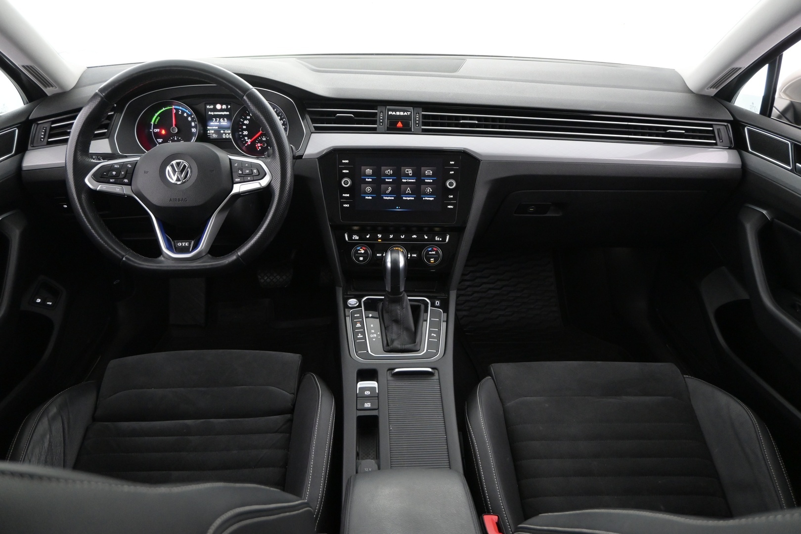 VOLKSWAGEN Passat 2020