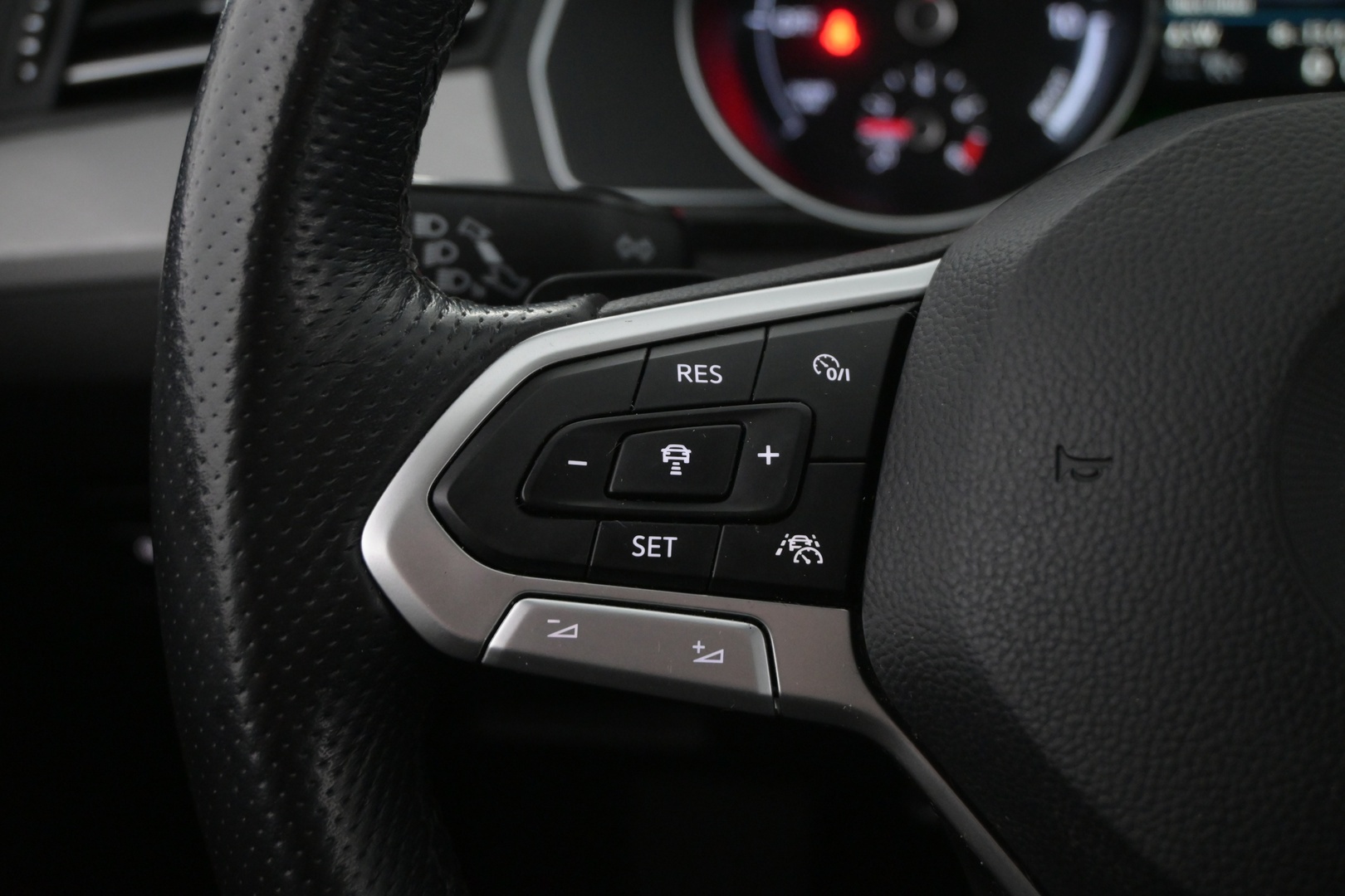 VOLKSWAGEN Passat 2020