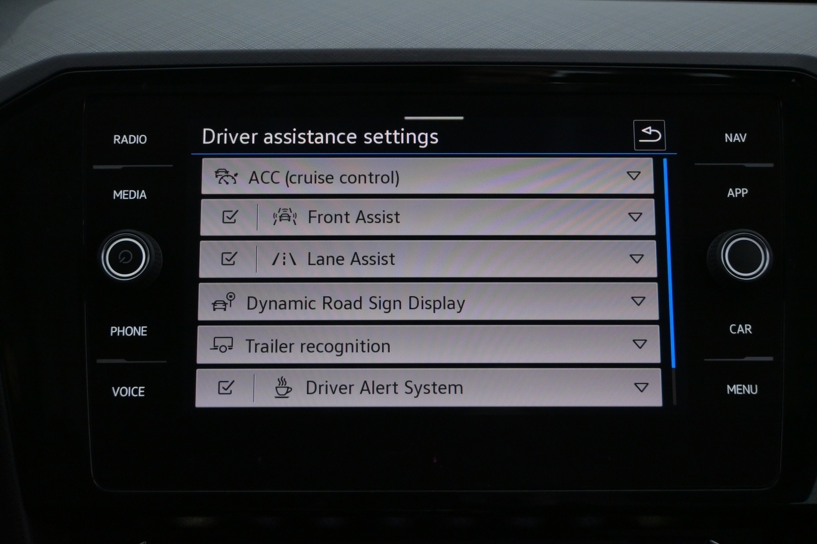 VOLKSWAGEN Passat 2020