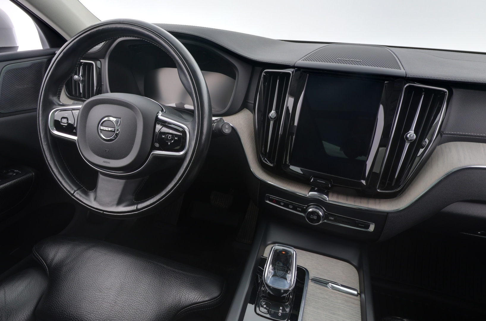 VOLVO XC60 2020