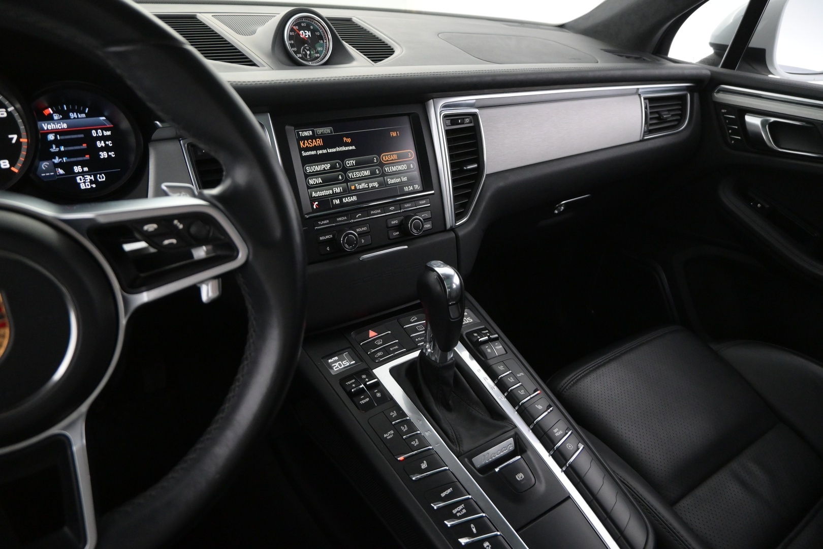 PORSCHE Macan 2015