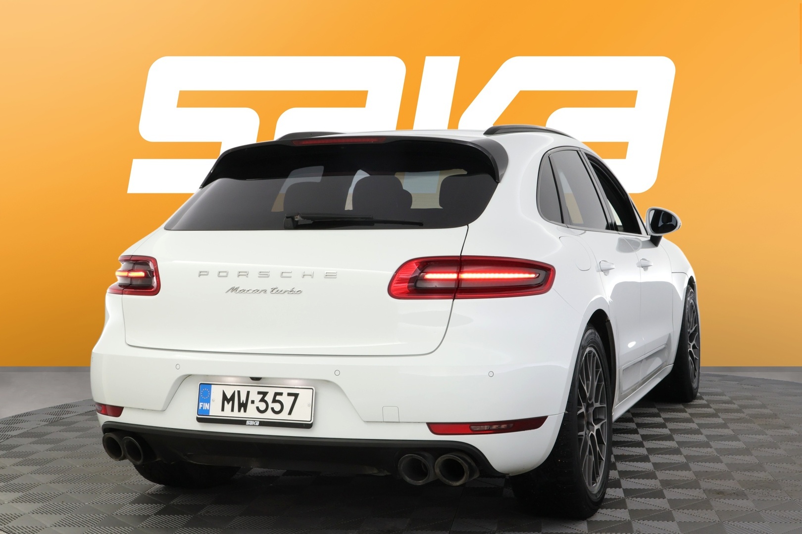 PORSCHE Macan 2015