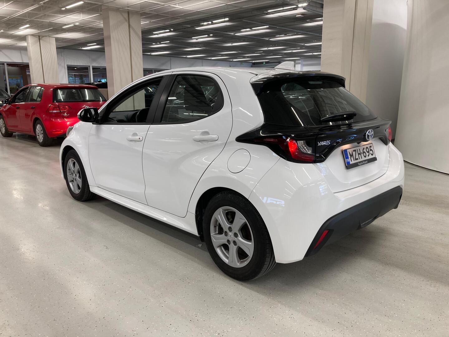 TOYOTA Yaris 2021