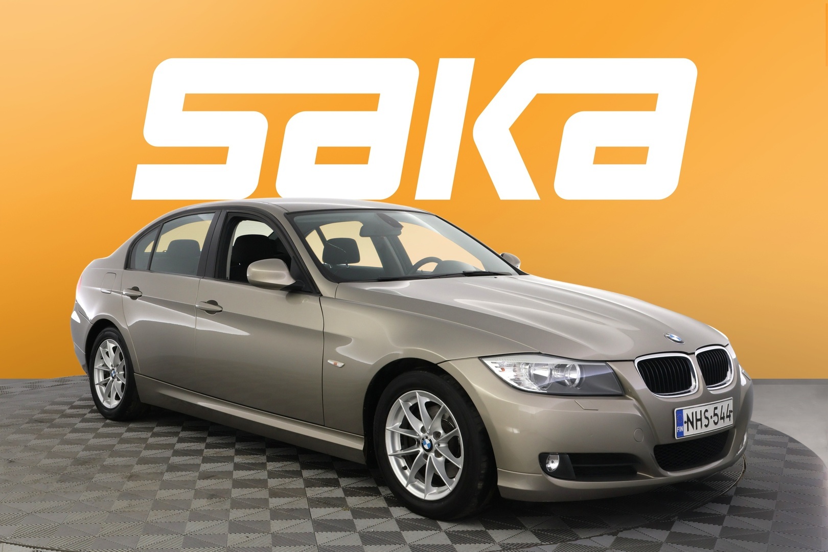 BMW 318 2010