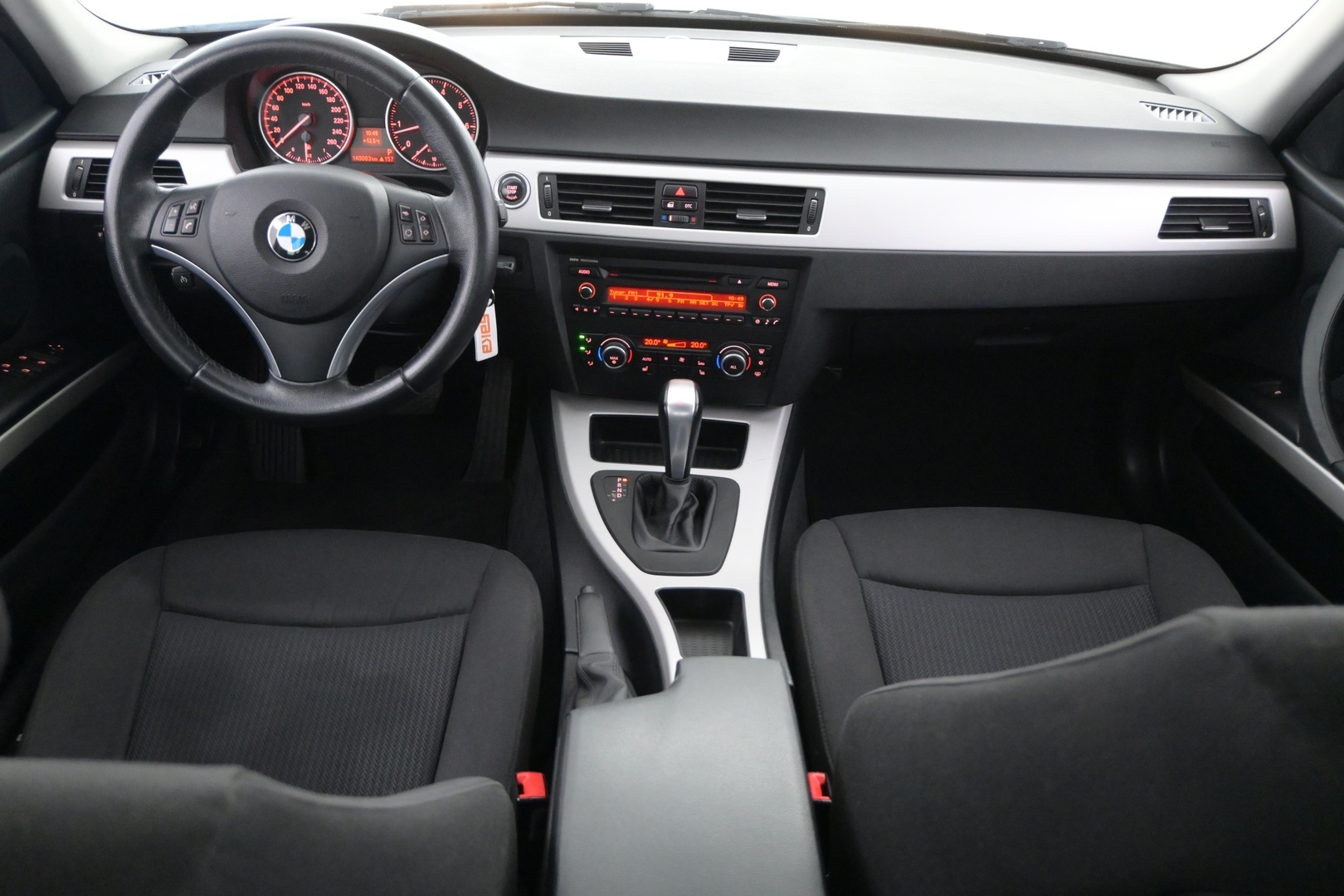 BMW 318 2010