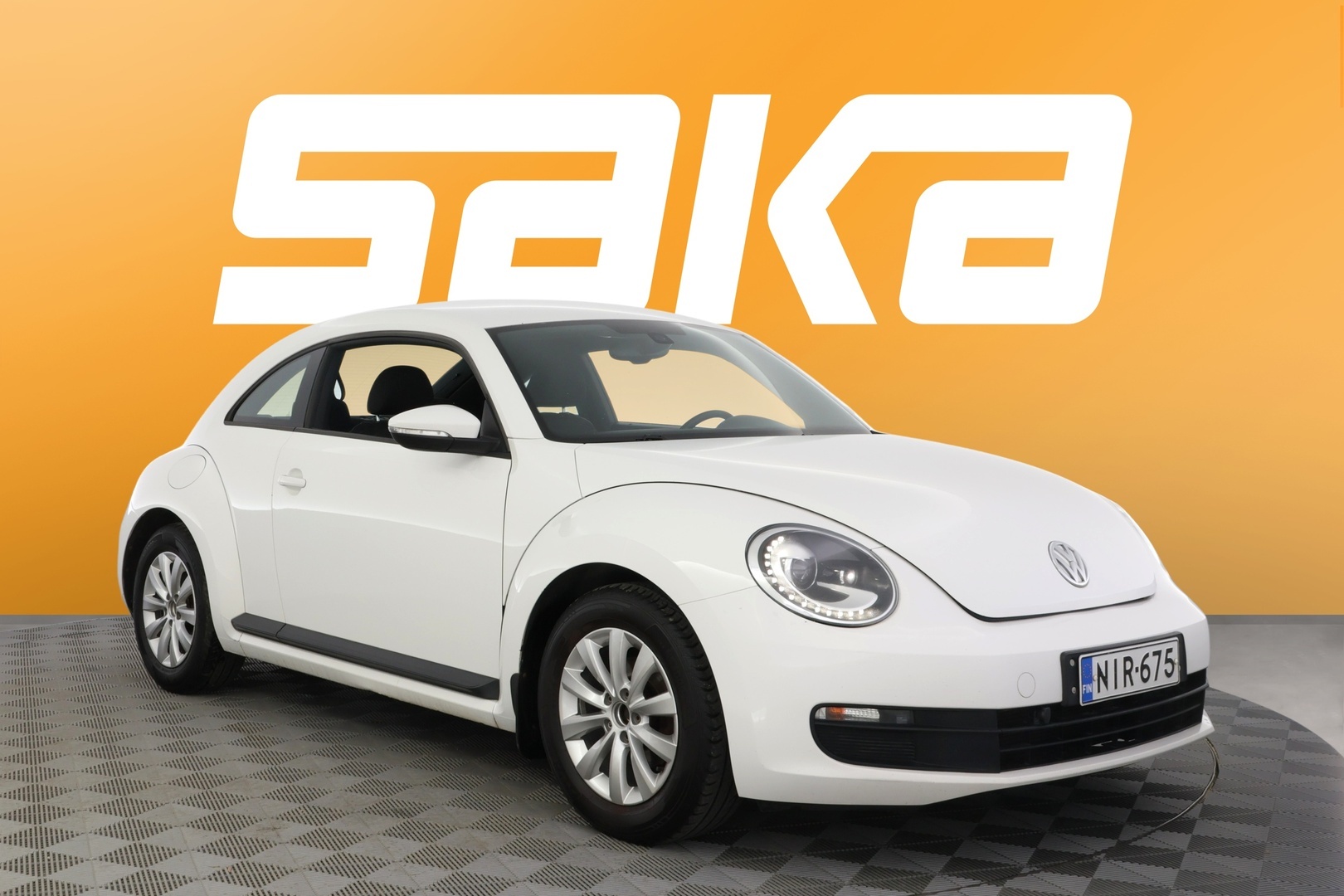 VOLKSWAGEN Beetle 2012