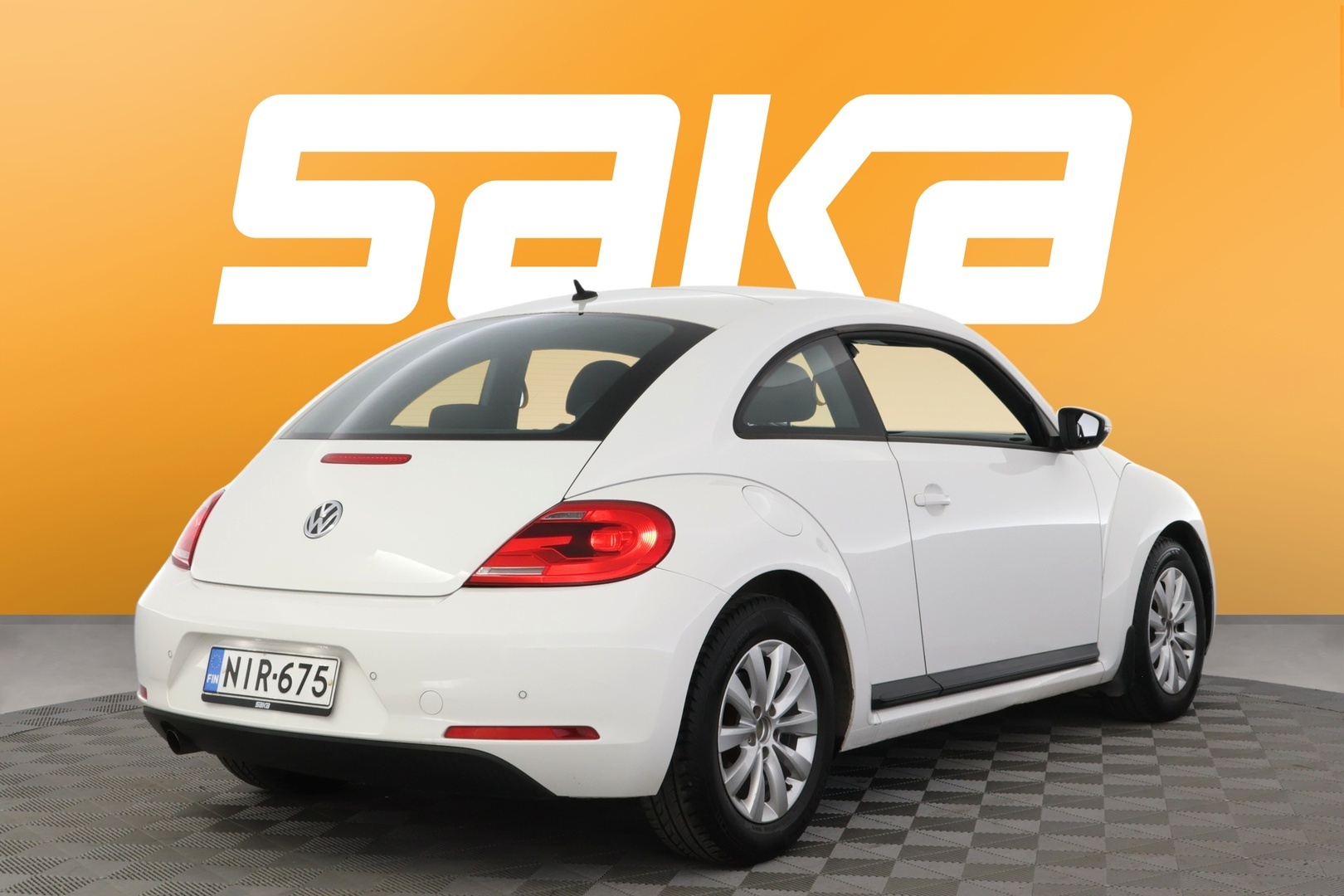 VOLKSWAGEN Beetle 2012