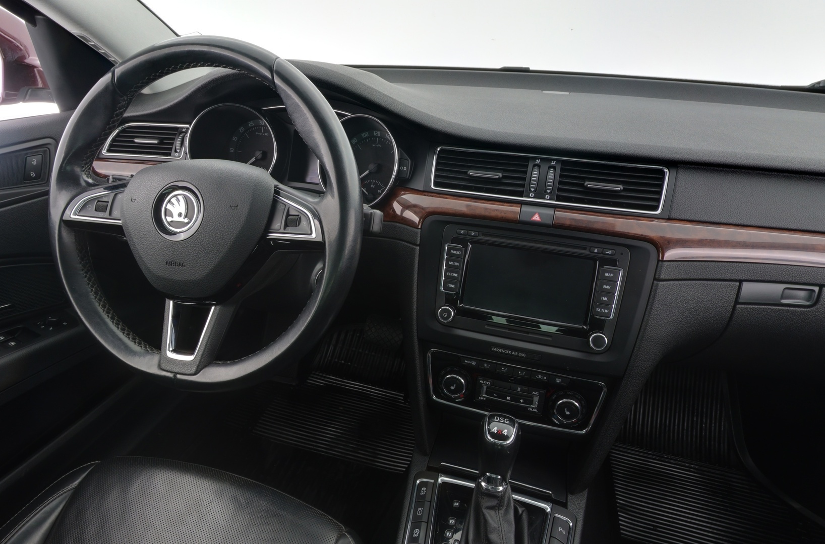 SKODA Superb 2015