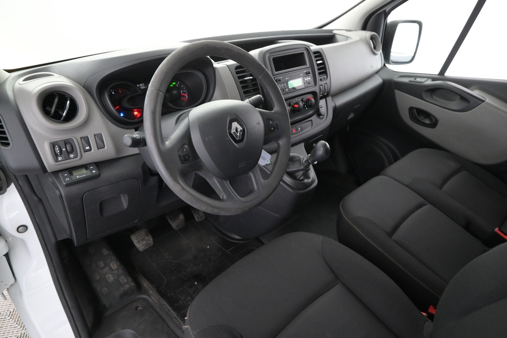 RENAULT Trafic 2016