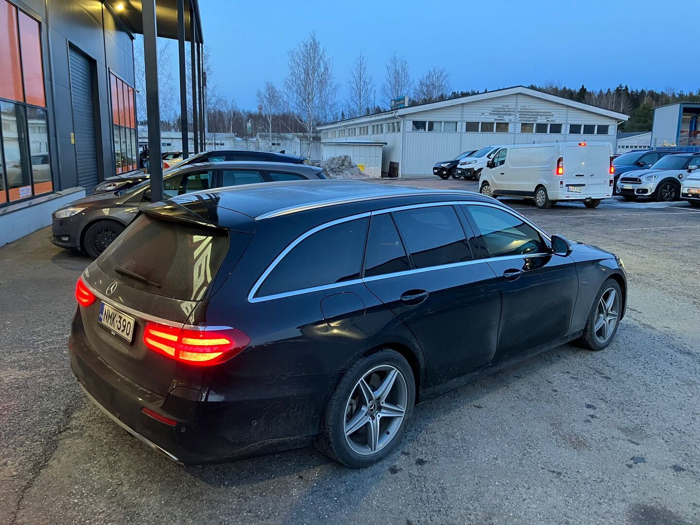 MERCEDES-BENZ E 2020