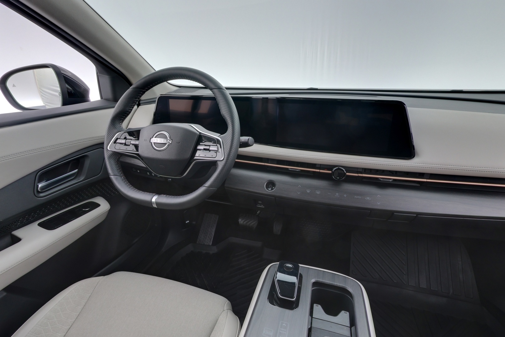 NISSAN Ariya 2023