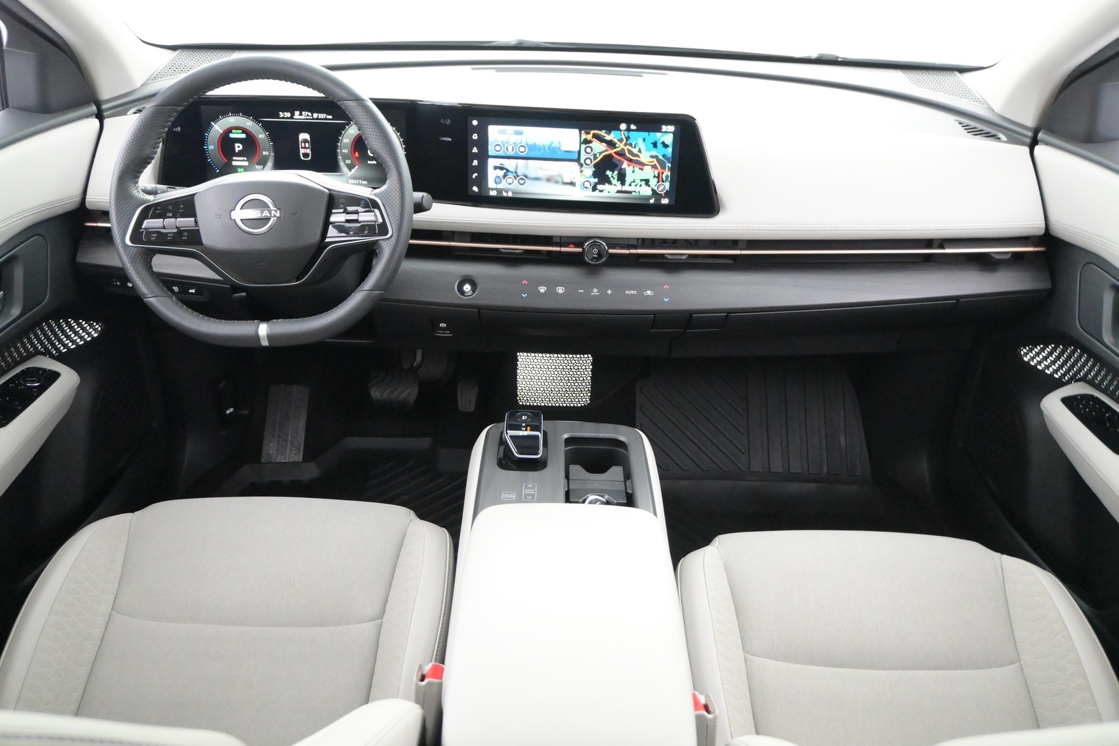 NISSAN Ariya 2023