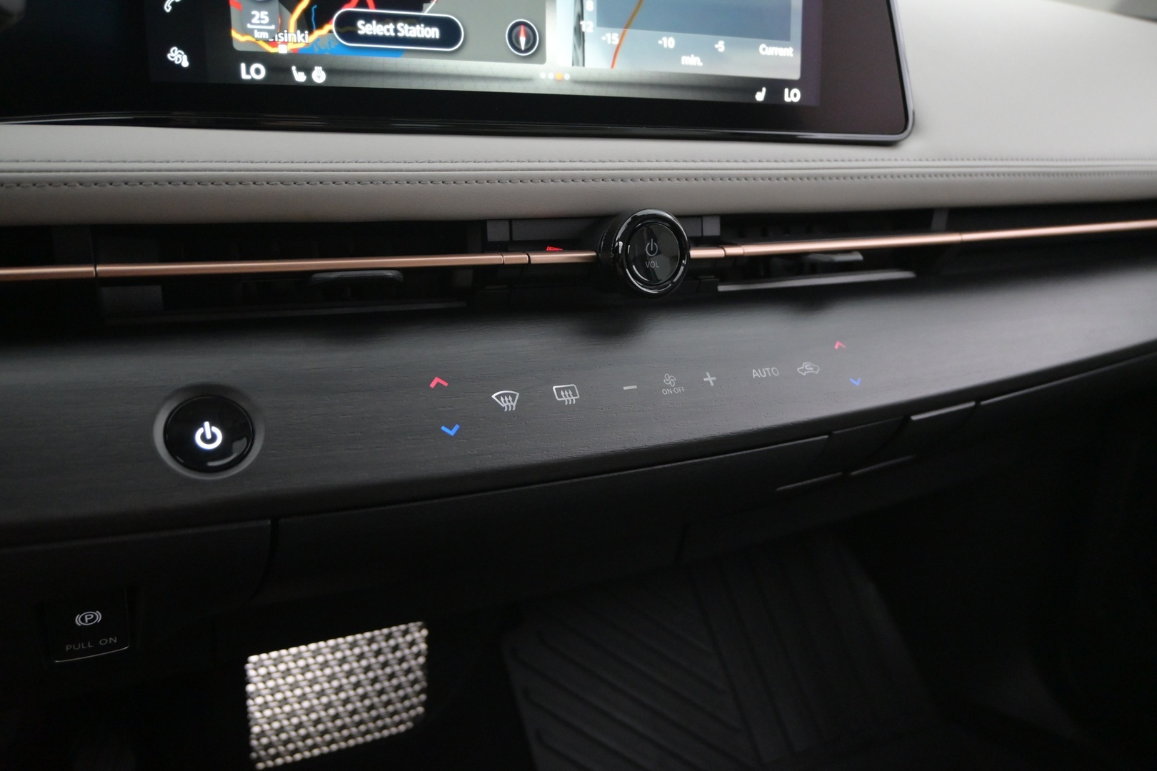 NISSAN Ariya 2023