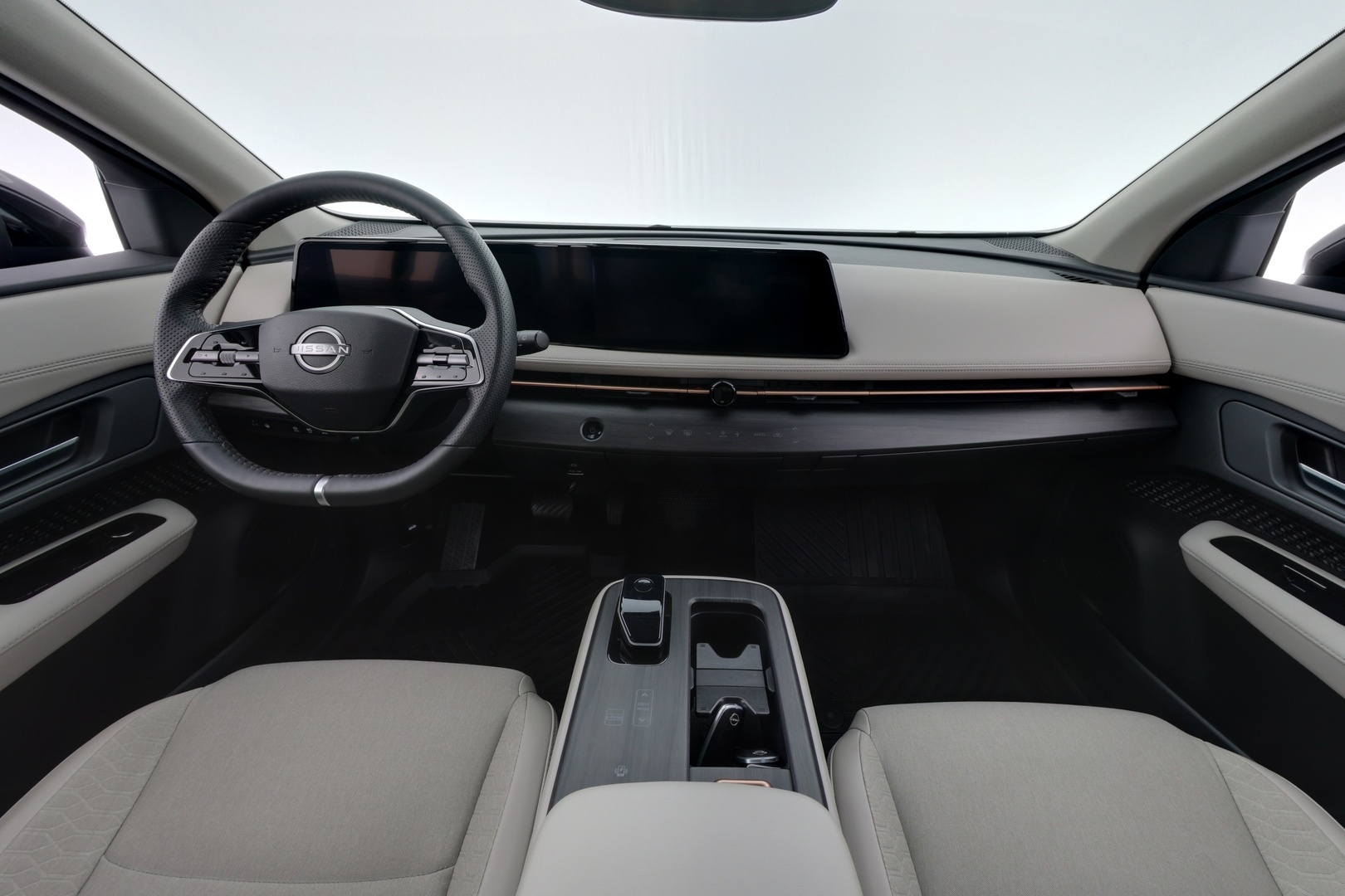 NISSAN Ariya 2023