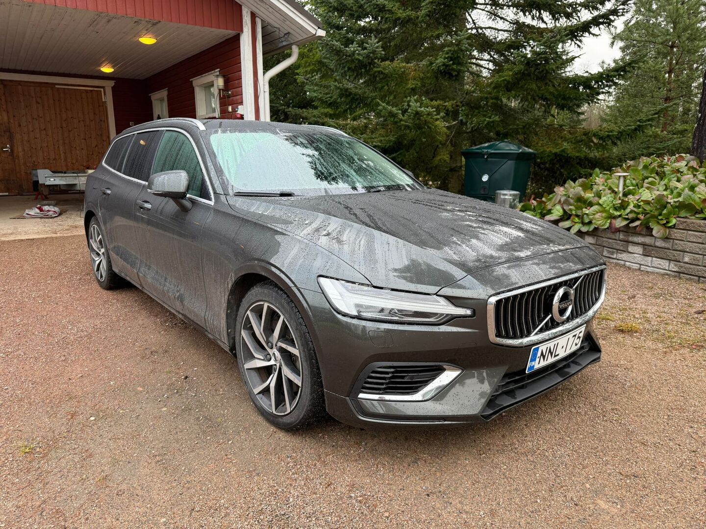 VOLVO V60 2022