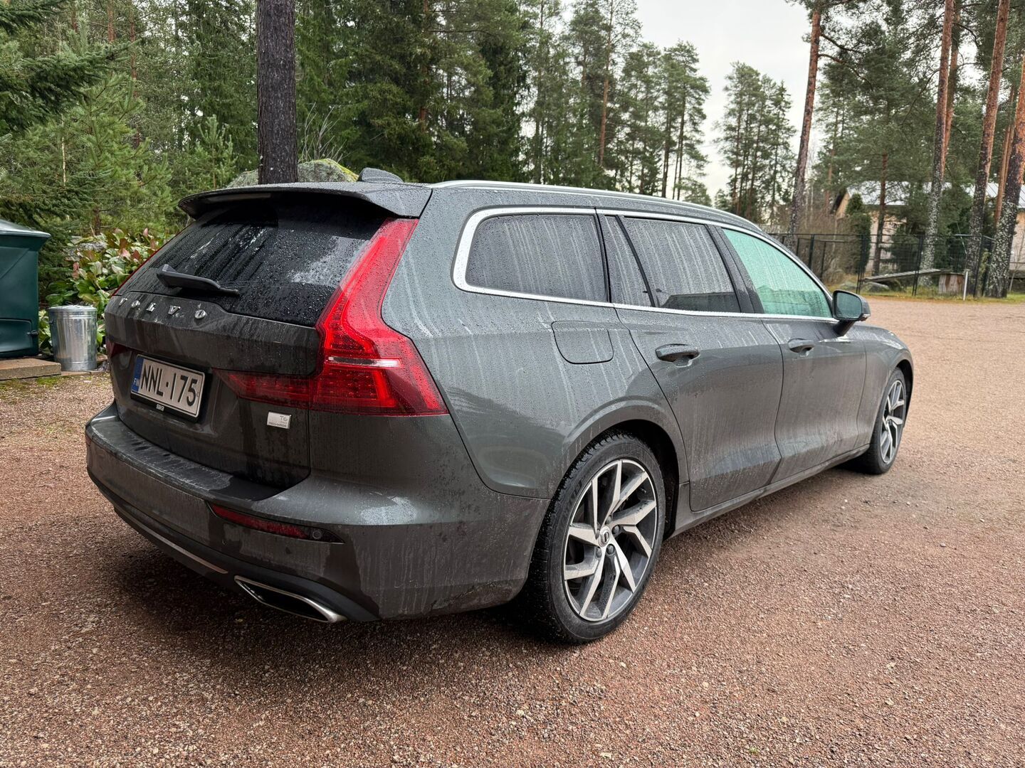 VOLVO V60 2022