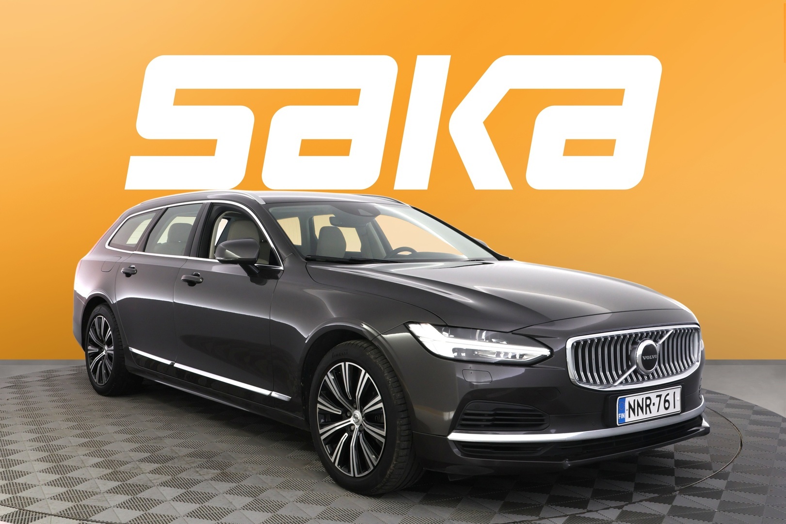 VOLVO V90 2021