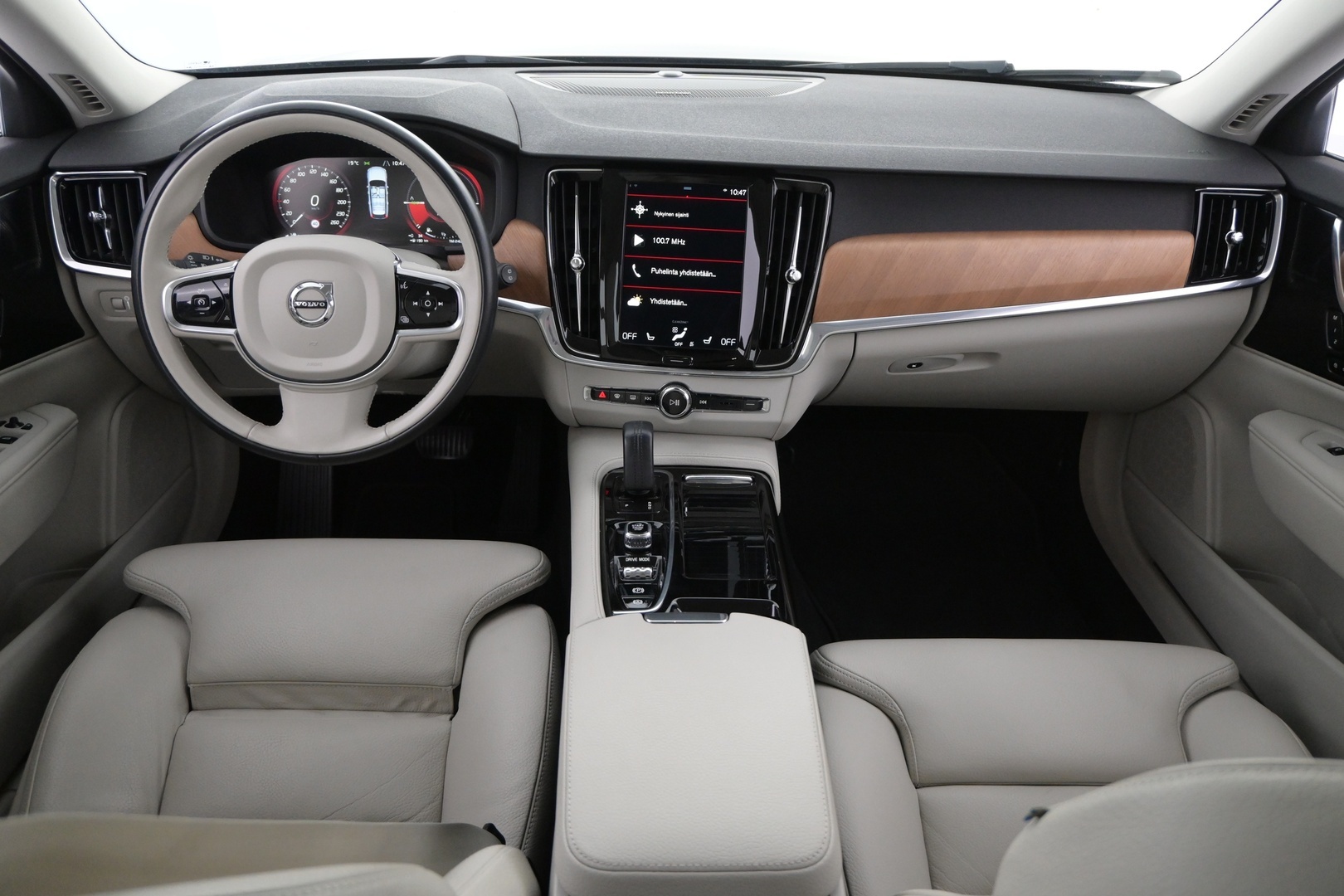 VOLVO V90 2021